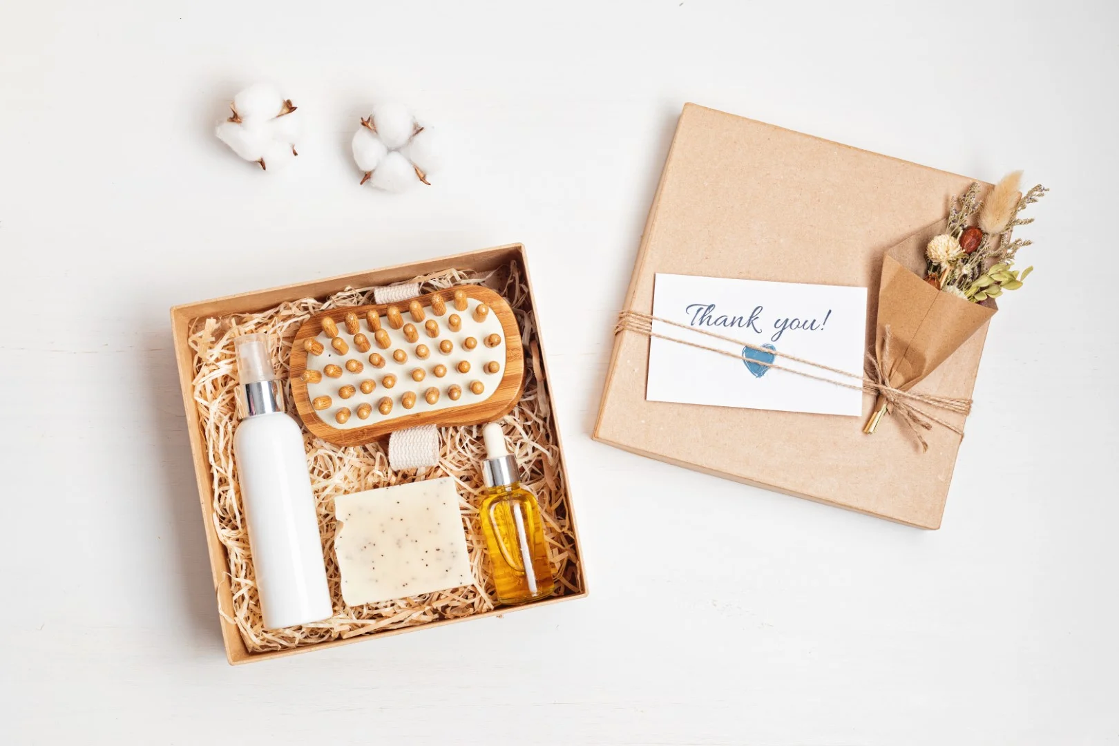 refined-thank-you-gift-basket-for-romantic-holiday-2022-01-18-23-55-21-utc-Large.webp